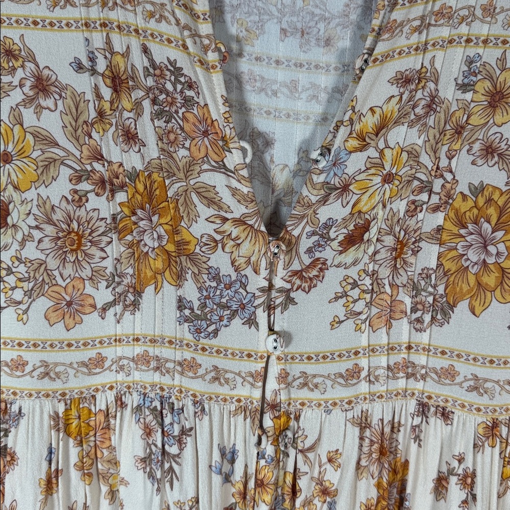 Spell Meadowlands Gown in Cream Size Medium - Picture 8 of 15